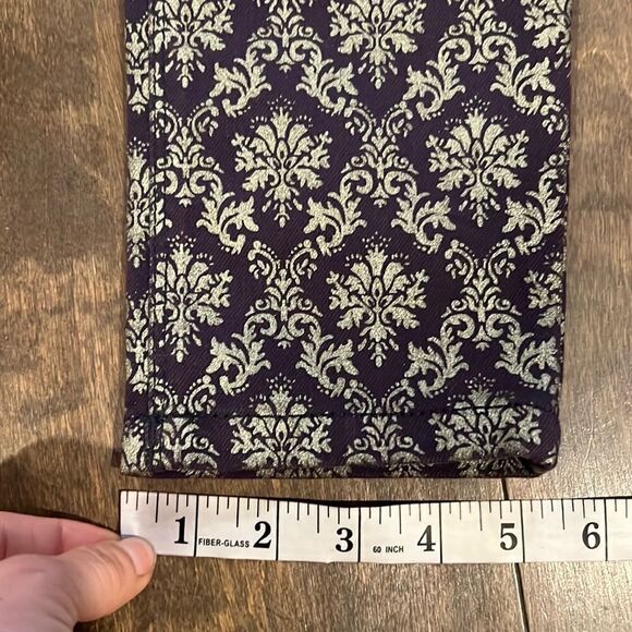 NWT DL1961 Premium Denim Emma Ornate
Leggings - Purple and Faded Gold Damask 27 - Picture 7 of 14
